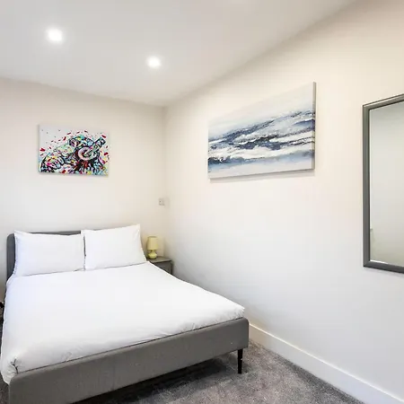 St Johns Hill Penthouse Apartment London