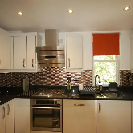 Clifton - Luxury 1 Bed Flat - 1 Min Walk To Tube London