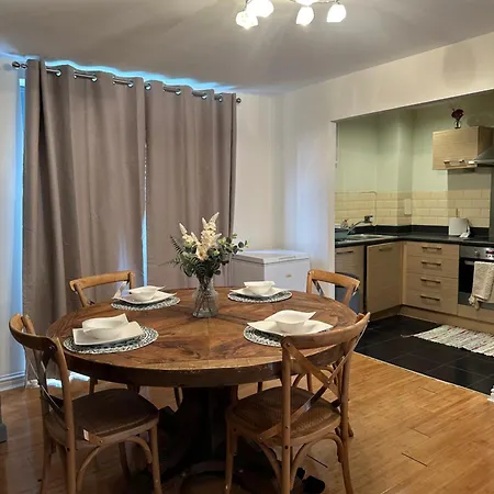 Apartament Away From *