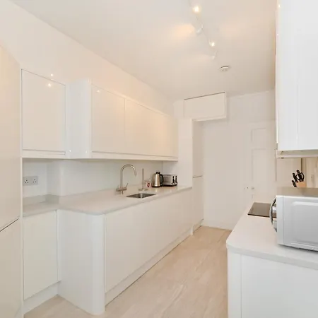 Choice - Baker Street- Regent's Park Apartment