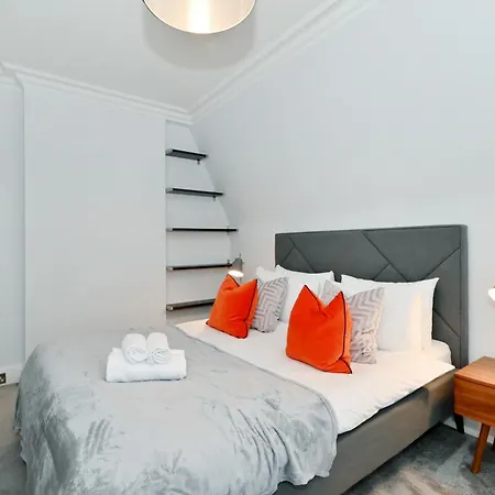 Choice - Baker Street- Regent's Park Apartment