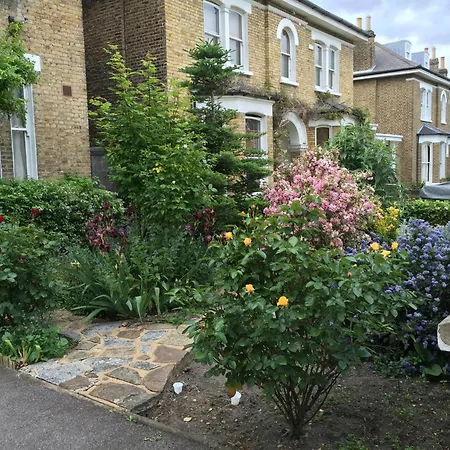 St. James's Guest house 3*