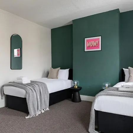 Perry Place - Forest Hill- 3 Bed House Holiday home *