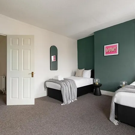 Perry Place - Forest Hill- 3 Bed House * London