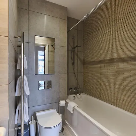 Apartment The Harlesden Classic - Lovely 2bdr Flat With Balcony