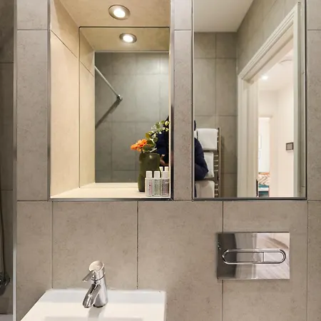 The Harlesden Hideout - Charming 2bdr Flat Apartment *