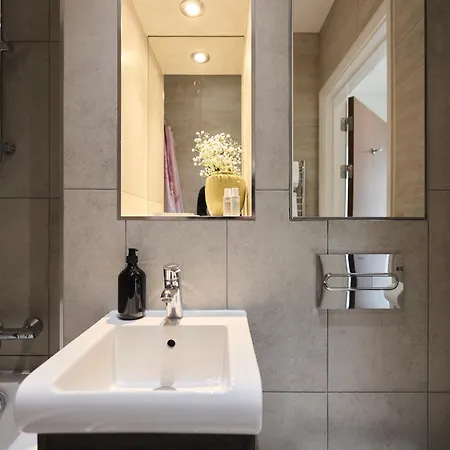 Apartment The Harlesden Place - Modern 3bdr Flat With Balcony *