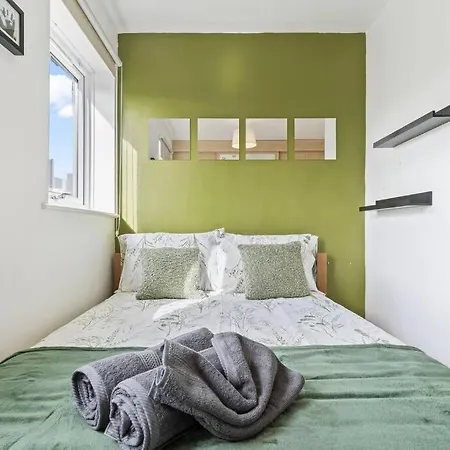 1-bedroom With Free Private Parking - Canary Wharf * London