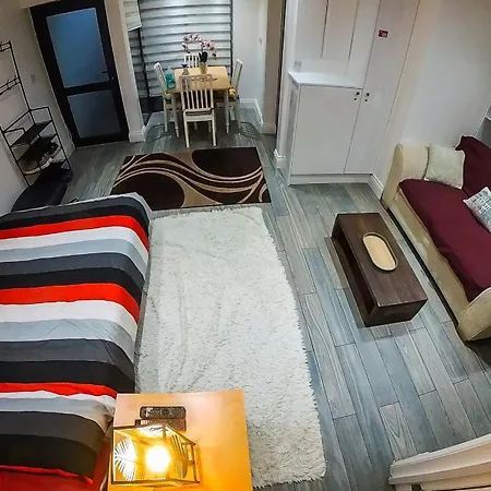 1 Bedroom Flat With Whirlpool Bath * London