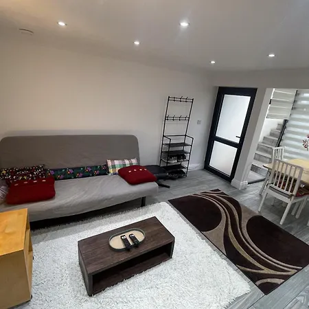 Apartment 1 Bedroom Flat With Whirlpool Bath