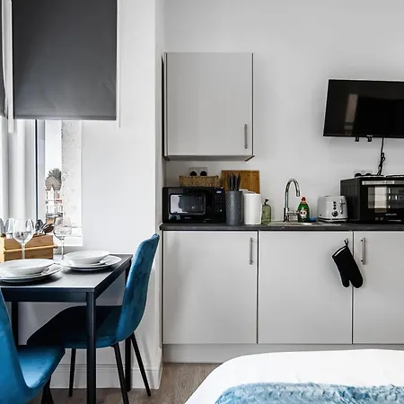 Konukevi Modern Studio In Wembley