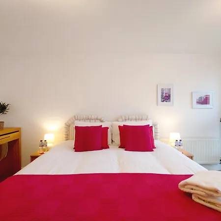 Apartment Excel - Three Bed Serviced *