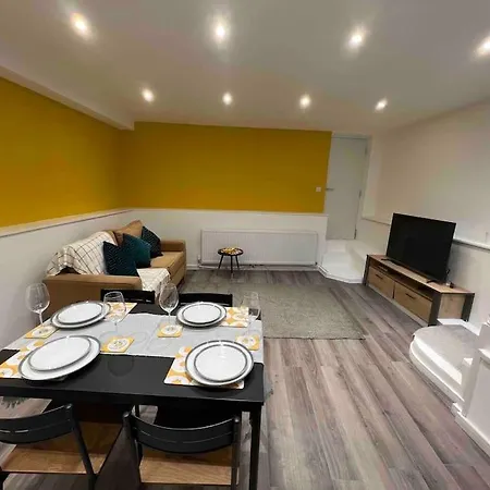 Stunning 3br Maisonette In Brixton Appartamento