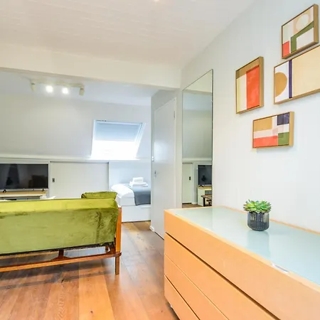 Split Level At West Hampstead By Concept Apartment London