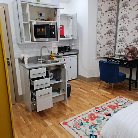 Aparthotel Surebillionaire Homes Ii *