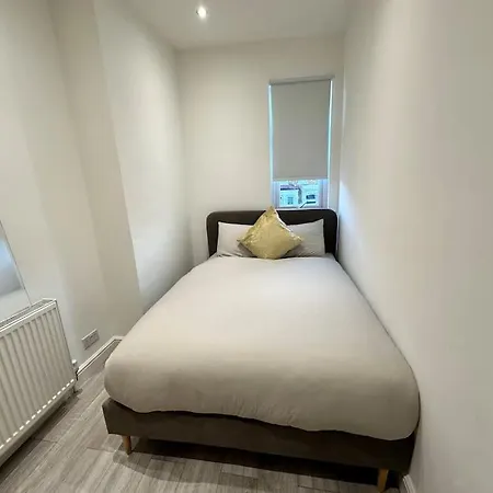 3 Bed Hackney/harringay Flat London
