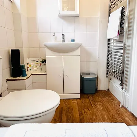 Apartment Gorgeous Studio 15 Minutes From Central