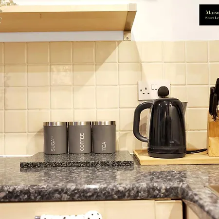 Appartamento Caraway Heights 2bedroom Sleeps 6 In Canary Wharf, Free Parking, Near Excel, O2 & Airport By Maison Christo Short Lets & Serviced *