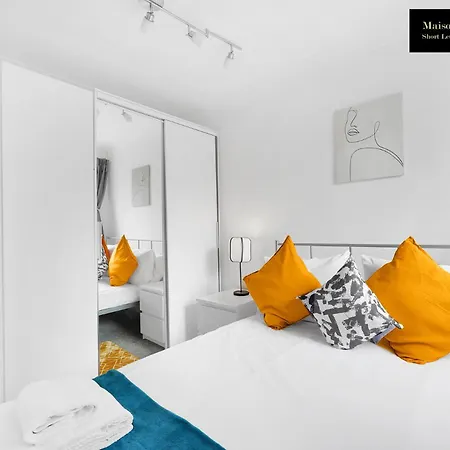Caraway Heights 2bedroom Sleeps 6 In Canary Wharf, Free Parking, Near Excel, O2 & Airport By Maison Christo Short Lets & Serviced * Londra