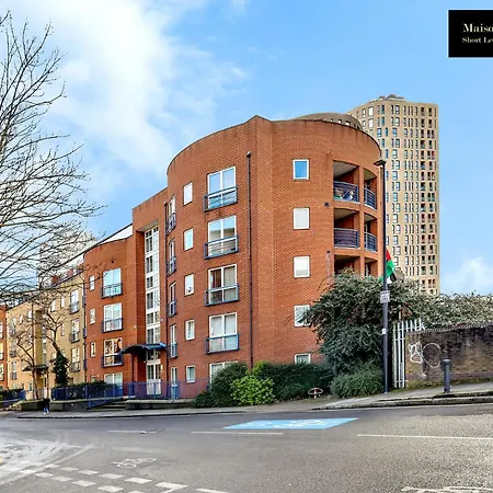 Caraway Heights 2bedroom Sleeps 6 In Canary Wharf, Free Parking, Near Excel, O2 & Airport By Maison Christo Short Lets & Serviced * Londra