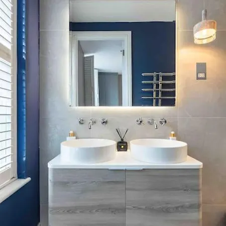 Baker St / Marylebone / Sherlock Holmes 3bed2bath Apartment London