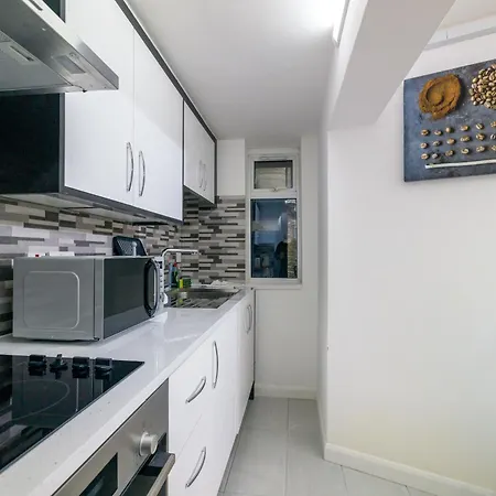 Apartment Chic 2-bedroom Retreat In The Heart Of Westminster London