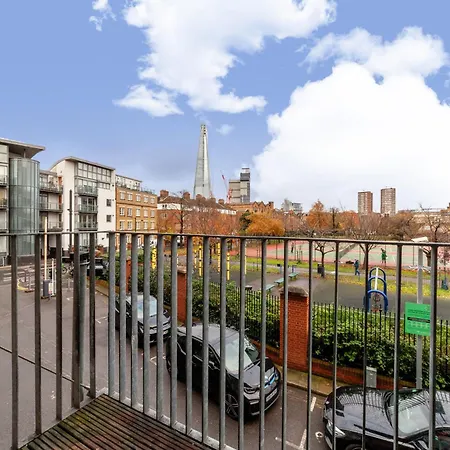 Elegance & Chic Design - 2-bedroom Haven Apartamento *