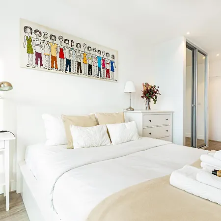 Apartment Modern New 2br Wviews & Balcony In Wandsworth