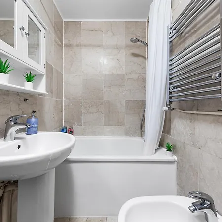 Apartment Bays London