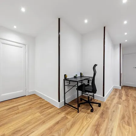 Modern Flat Near Hyde Park London