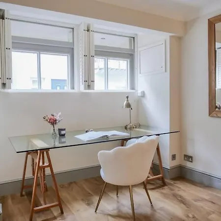 Stylish Retreat In The Heart Of Notting Hill Apartment *