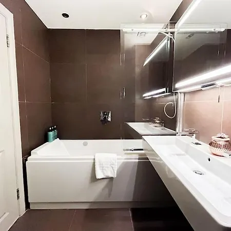Apartment Stylish Retreat In The Heart Of Notting Hill