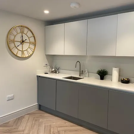 Apartment Modern X2 Bathroom*garden*wifi*