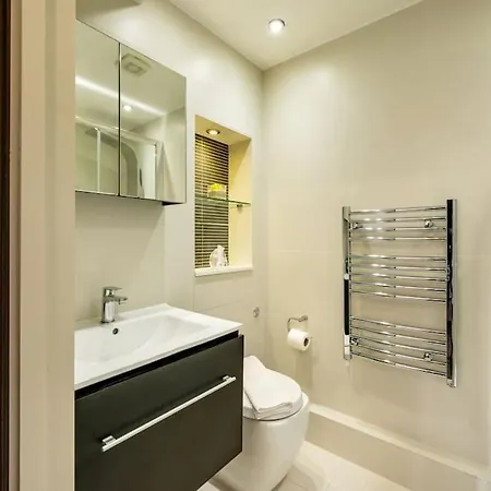 2-hosted By Sweetstay Apartment *