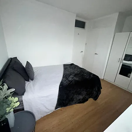 Apartment Gem In