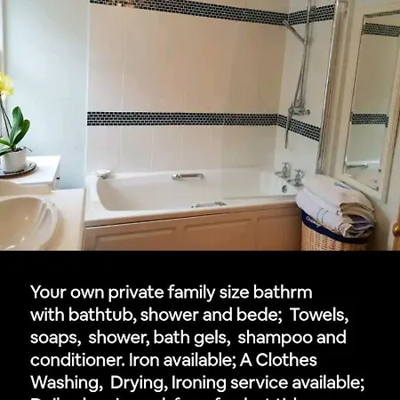 Homestay Homestay, Upmarket, Wimbledon & Southfields; Beside Tube;