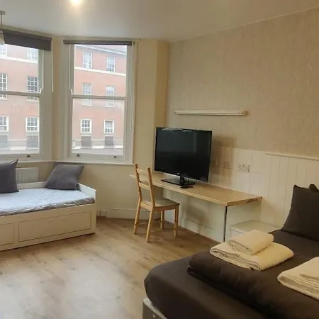 Very Large On Finchley Road 11 Apartment *