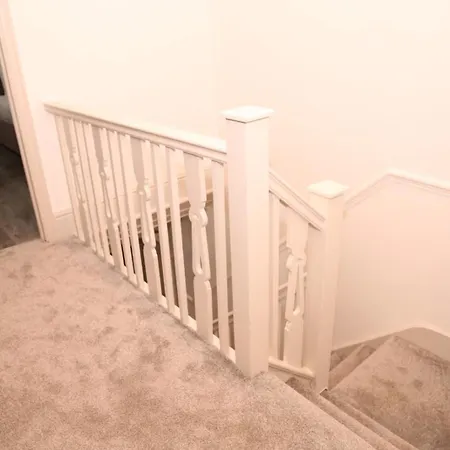 Holiday home Star London Golders Rise Luxury 4-bed Oasis With Garden *