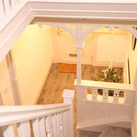 Star London Golders Rise Luxury 4-bed Oasis With Garden Hendon