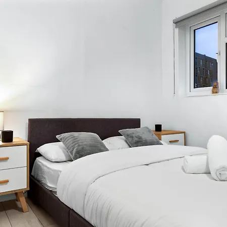 Holiday Near Kings Cross Sleep 12 Sp7 London