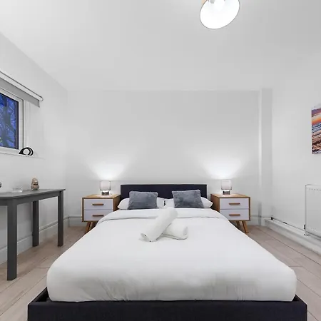 Holiday Near Kings Cross Sleep 12 Sp7 London