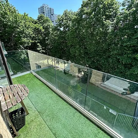 Two Bed In Battersea 2 *