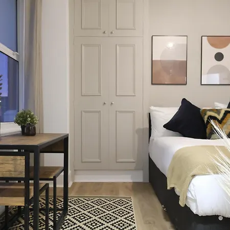 Stylish Studio Apartments, Willesden *