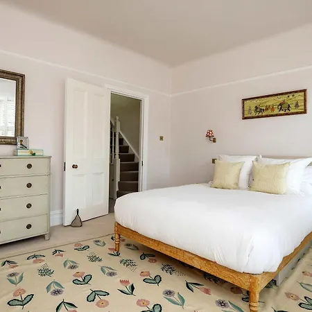Holiday home Veeve - Idyllic Elegance *
