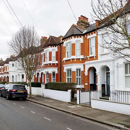 Veeve - Idyllic Elegance London