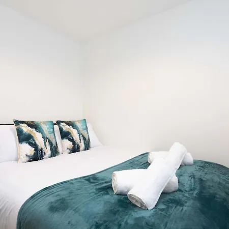 Apartment Modern Flat - Sleeps 3 - London *