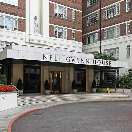 Classic South Kensington Nell Gwynn London