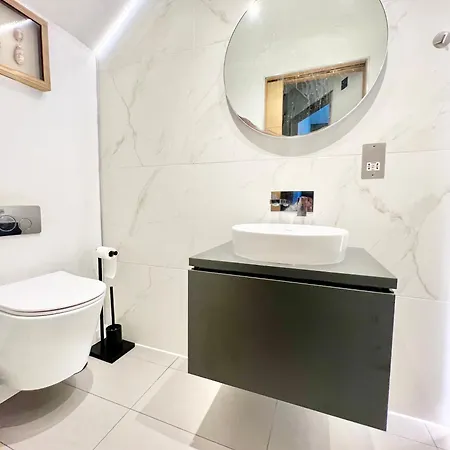 Apartment Stylish 2br Designer Flat Holland Park