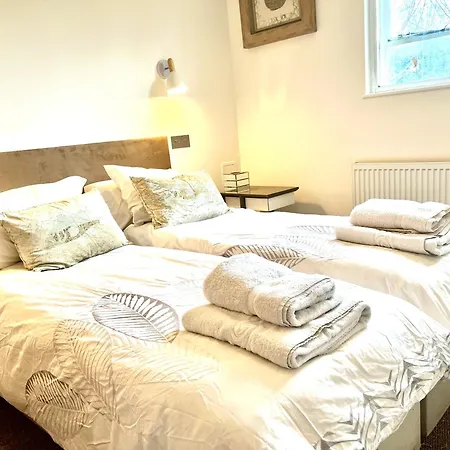 Apartment Stylish 2br Designer Flat Holland Park *