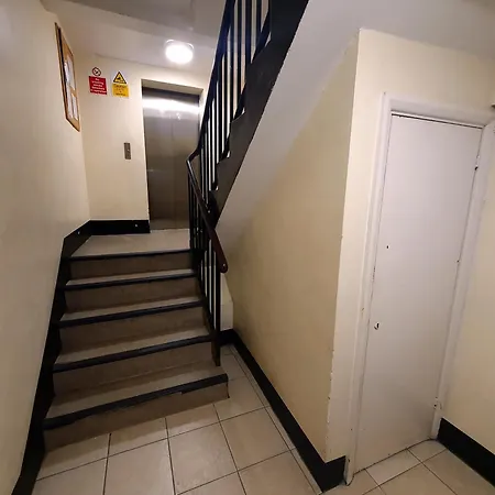 Shepherds Bush Superior Apartment, Center London! Apartment *